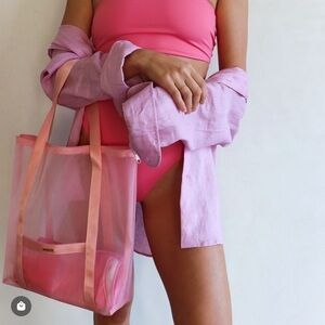Cleo Harper 7 Days of Pink gym bag